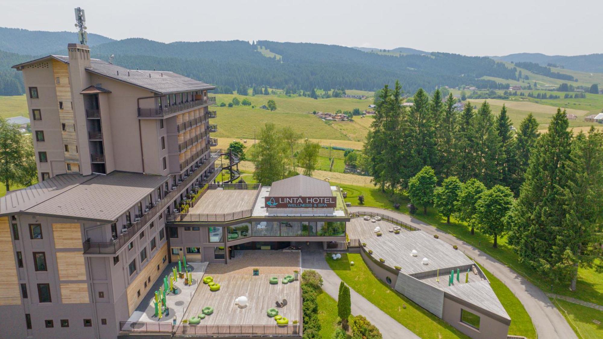 Linta Hotel Wellness & Spa 아지아고 외부 사진
