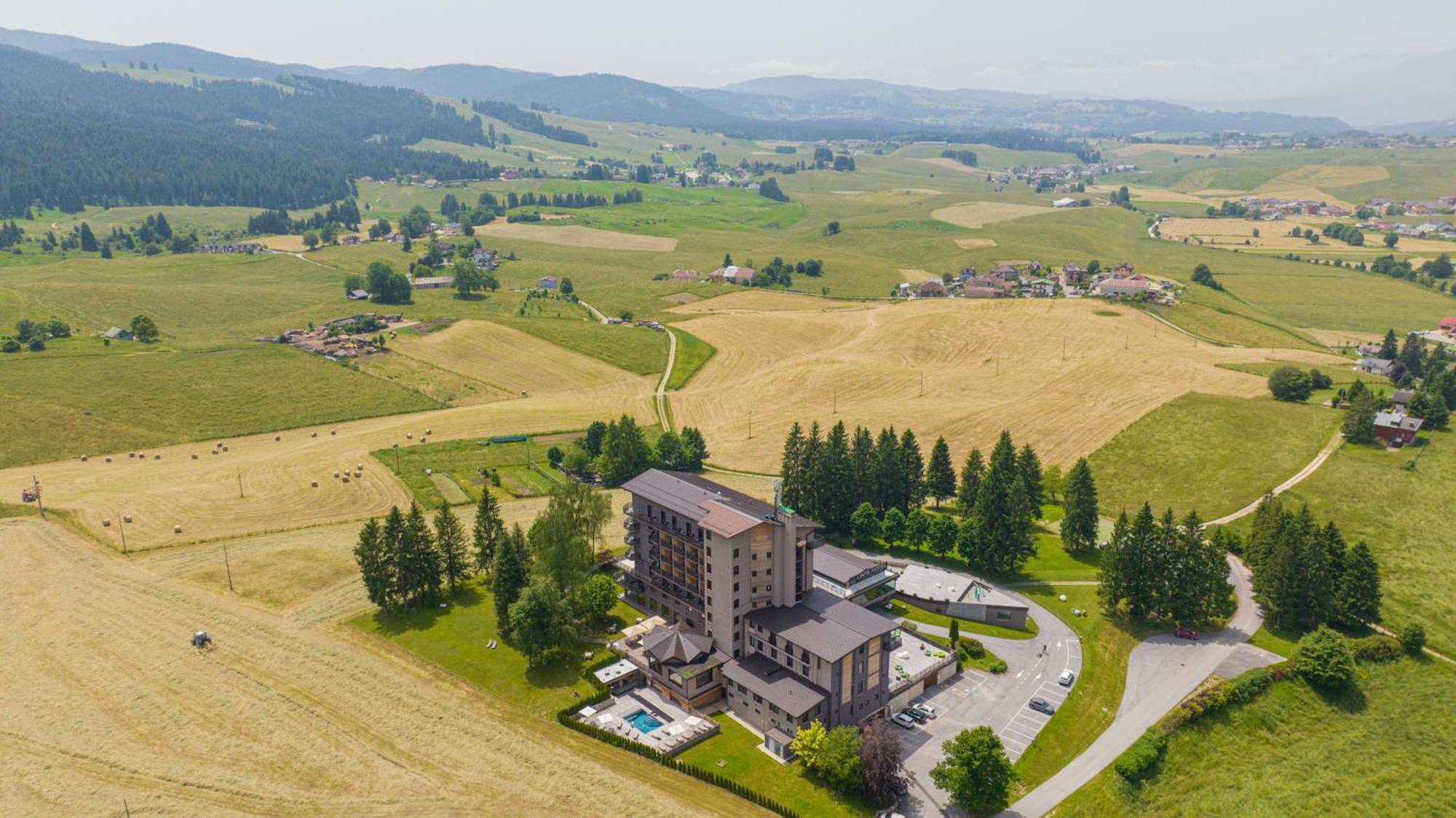 Linta Hotel Wellness & Spa 아지아고 외부 사진