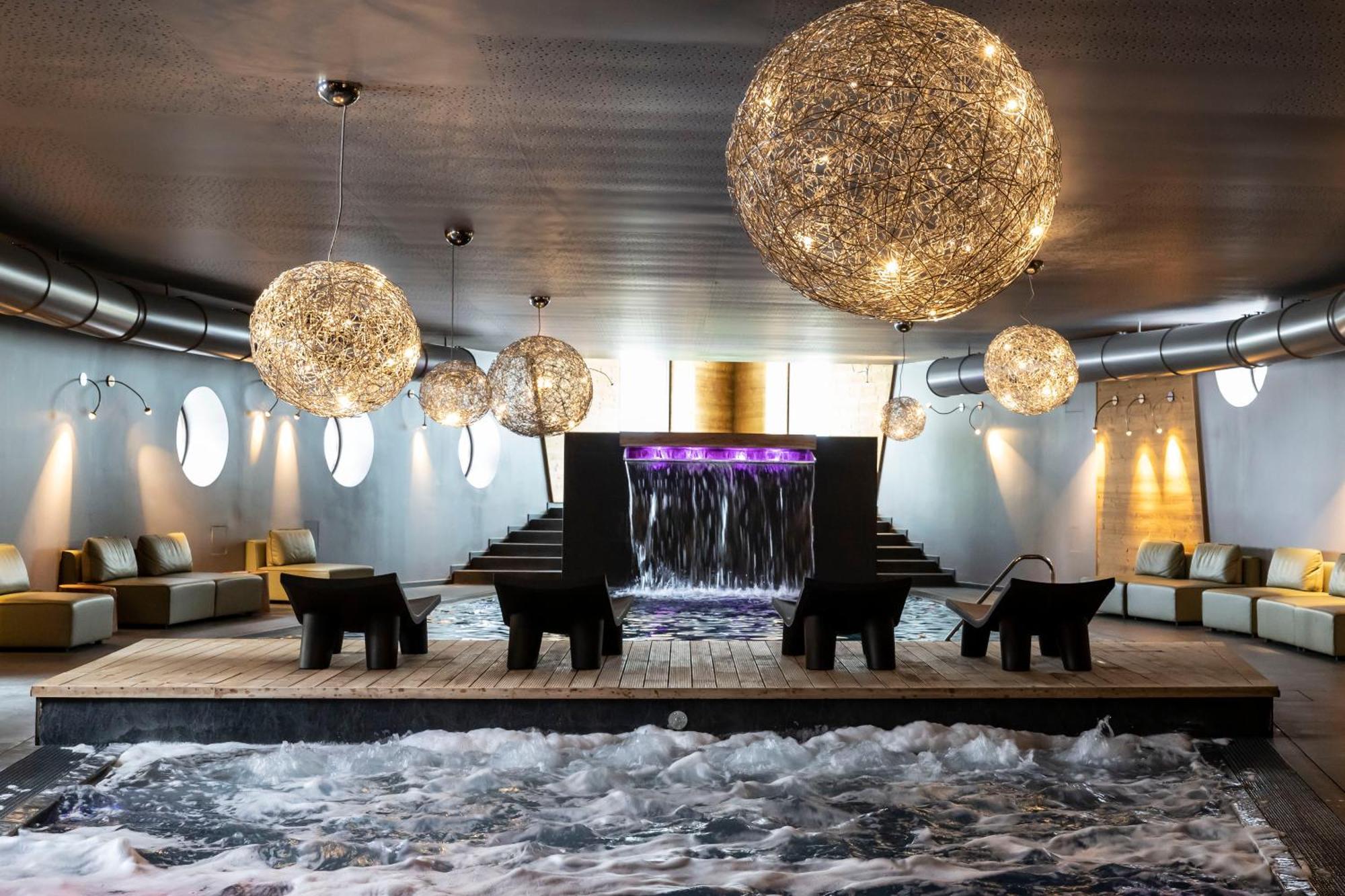 Linta Hotel Wellness & Spa 아지아고 외부 사진
