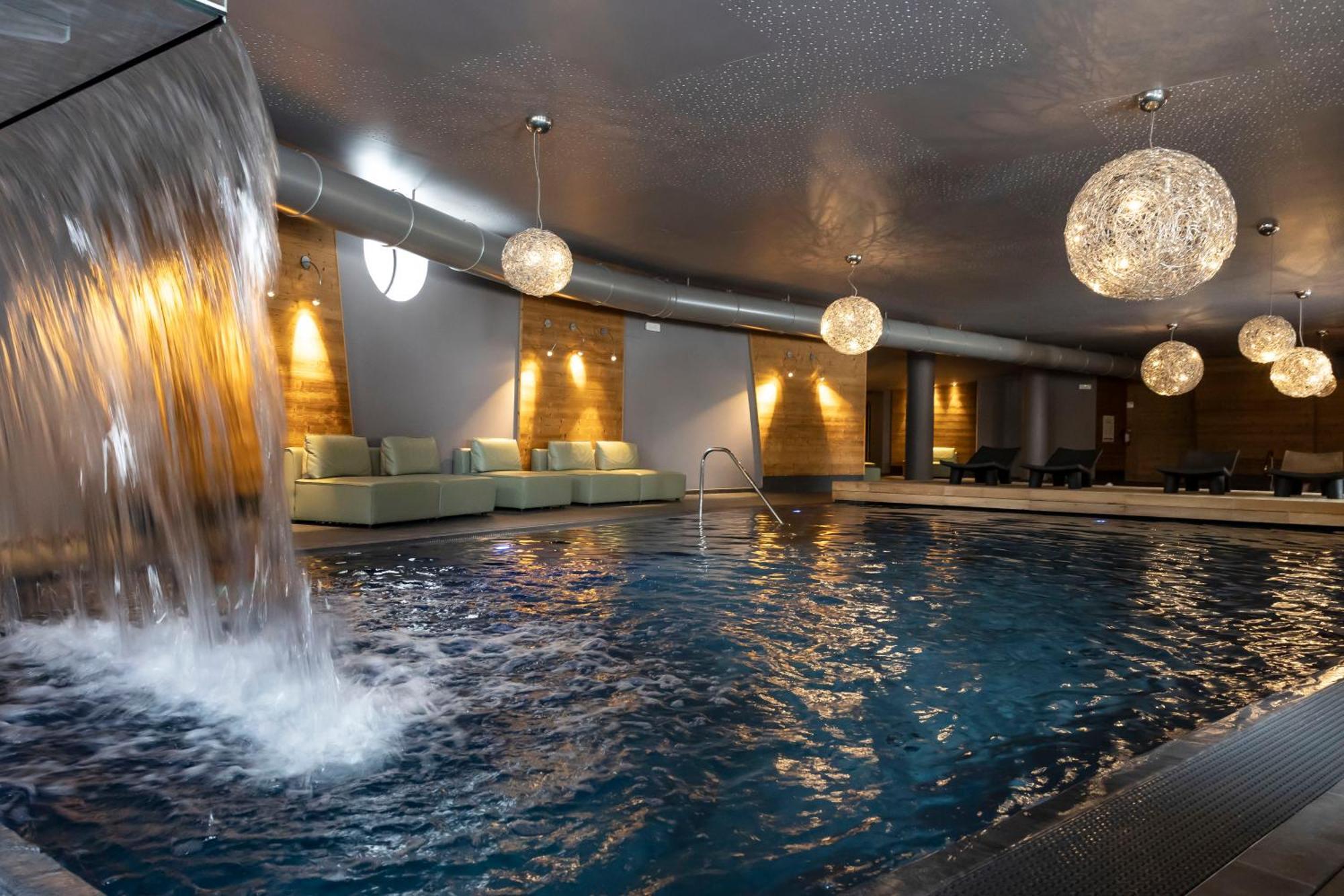 Linta Hotel Wellness & Spa 아지아고 외부 사진