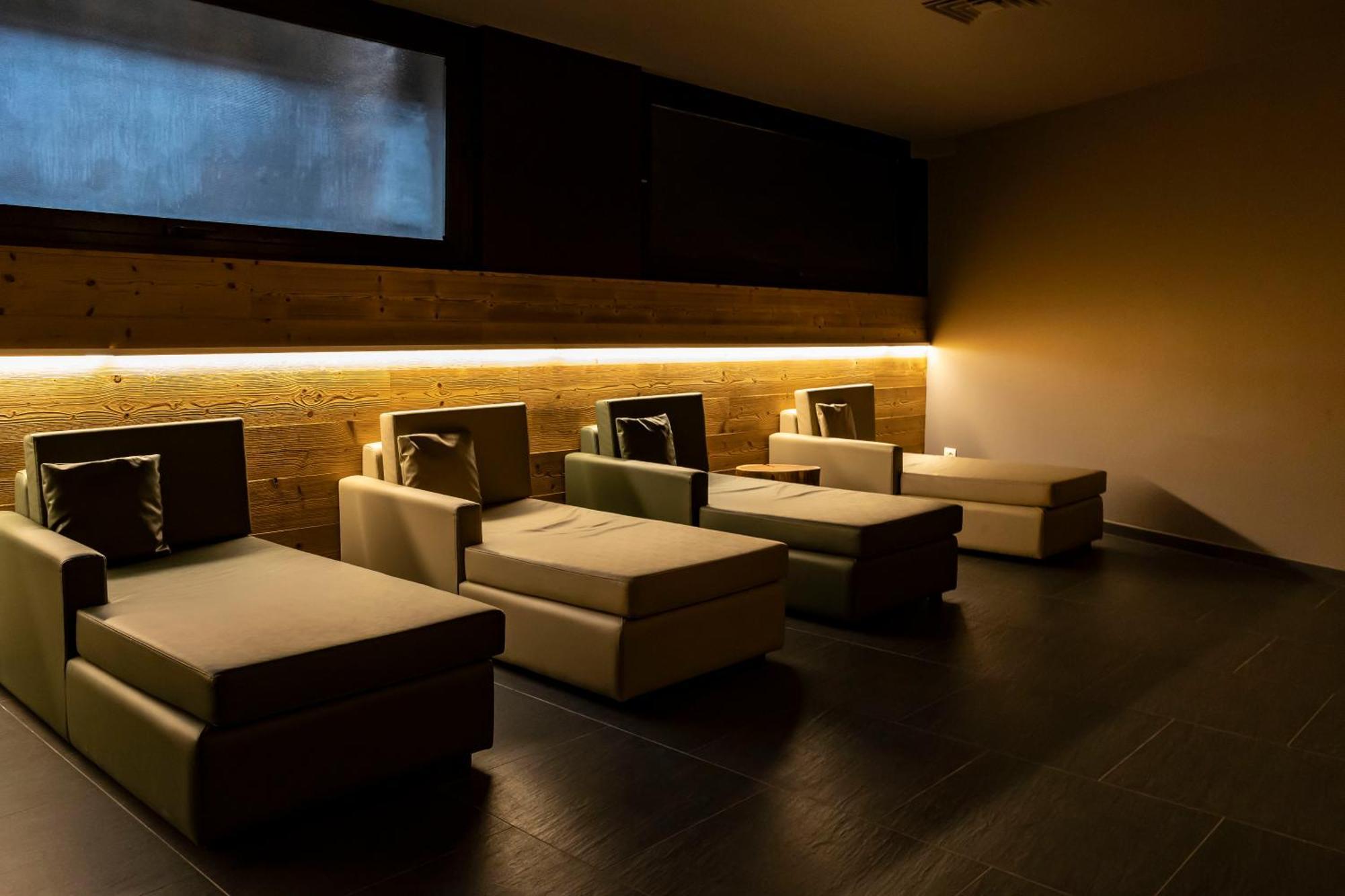 Linta Hotel Wellness & Spa 아지아고 외부 사진