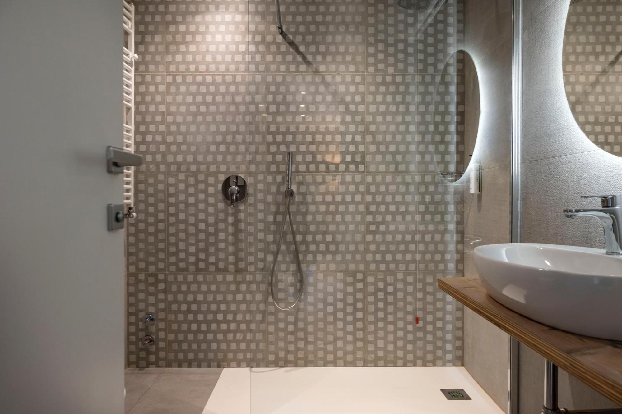 Linta Hotel Wellness & Spa 아지아고 객실 사진