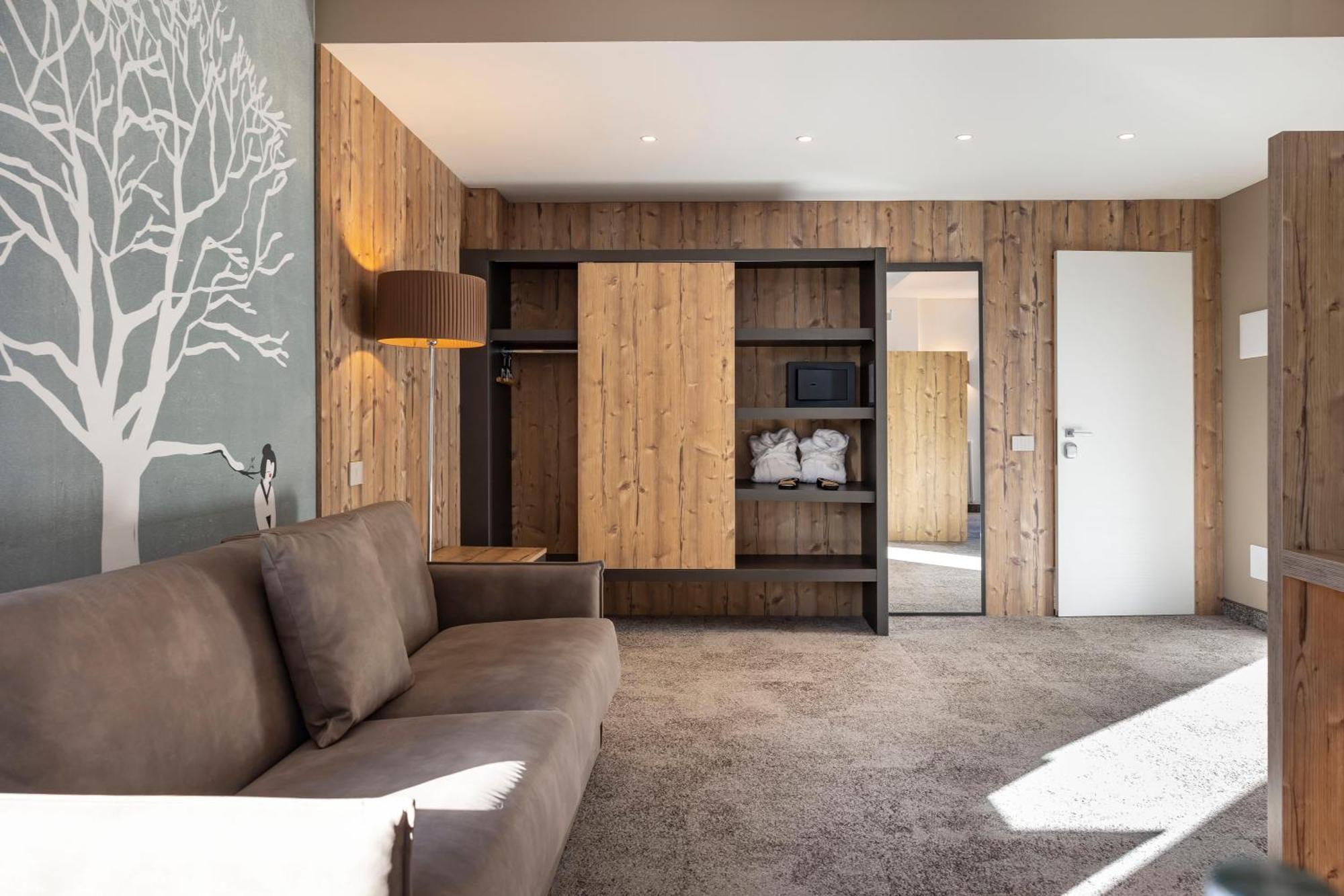 Linta Hotel Wellness & Spa 아지아고 외부 사진