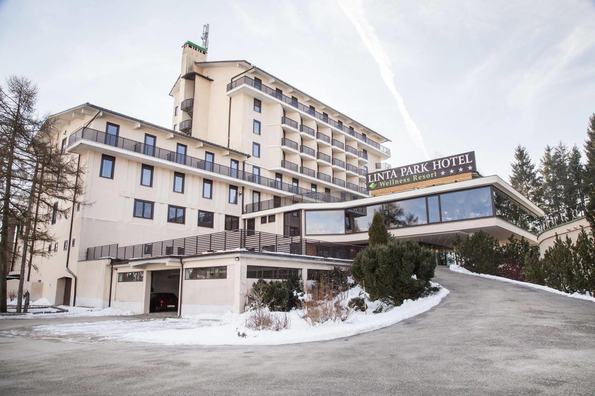 Linta Hotel Wellness & Spa 아지아고 외부 사진